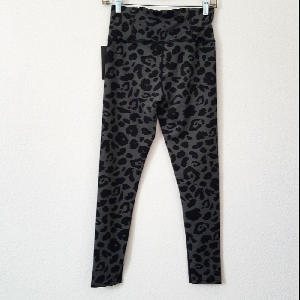 Active Leopard Print High Waist Leggings - Picture 2 of 7